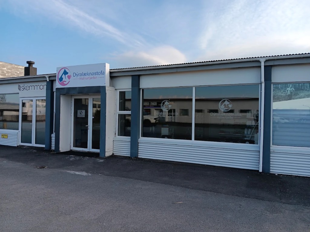 Dýralæknastofa Hafnarfjarðar að utan – Stakkahraun 1, Hafnarfjörður